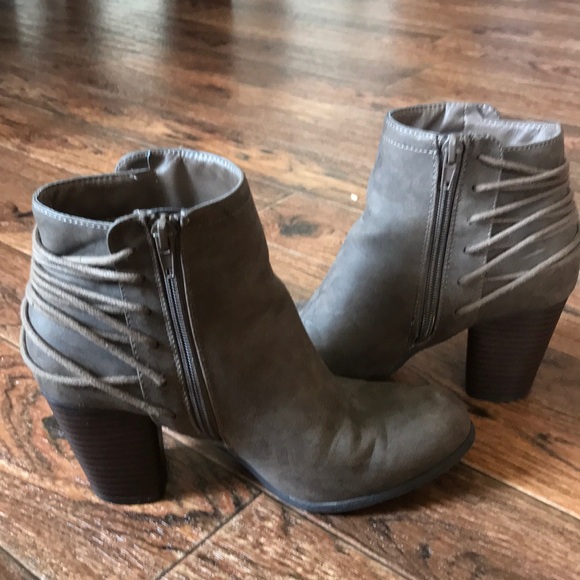 Booties - Picture 3 of 3